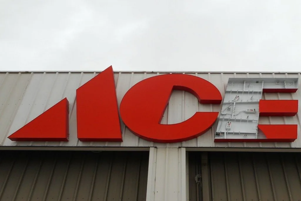 ACE Hardware sign